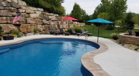 Tanning Ledge with Umbrella