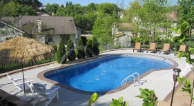 Fenton-hybrid-retaining-wall-vinyl-latham-ft-wayne-sterling-elite-polymer-structural-steel