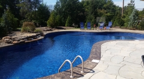 Freeform-Vinyl-Liner-Pool