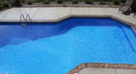 Offset-grecian-step-bench-custom-concrete-aluminum-fencing-st-louis-st-charles-lincoln-county